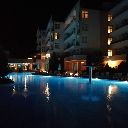 Apartment Daisy Grand Kamelia 阳光海滩 外观 照片