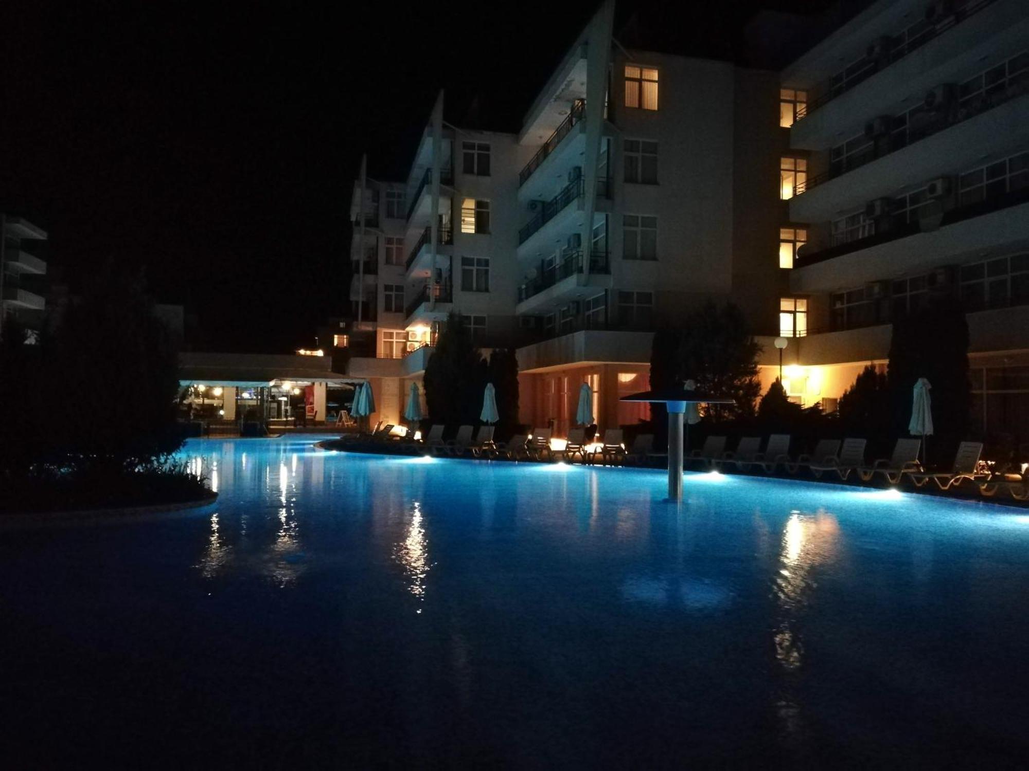 Apartment Daisy Grand Kamelia 阳光海滩 外观 照片